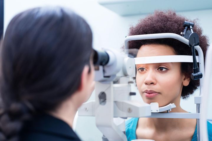 Oftalmoplegia to zespół objawów obejmujących narząd wzroku. 