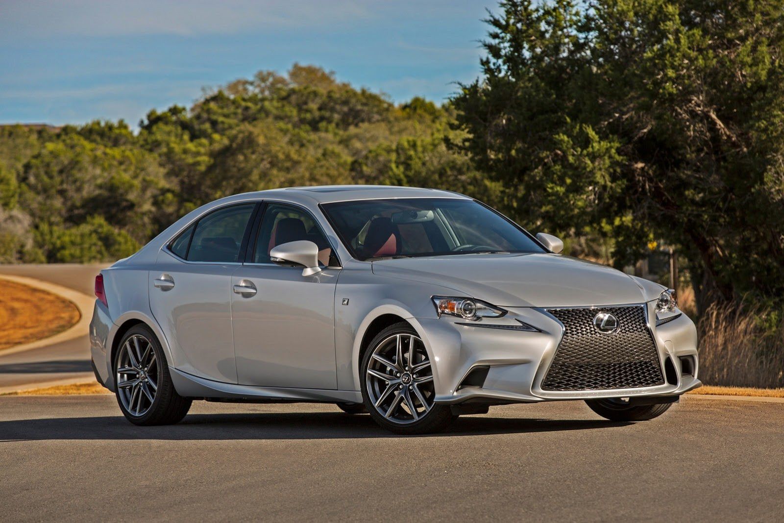 Nowy Lexus IS w pełnej krasie [galeria] 17