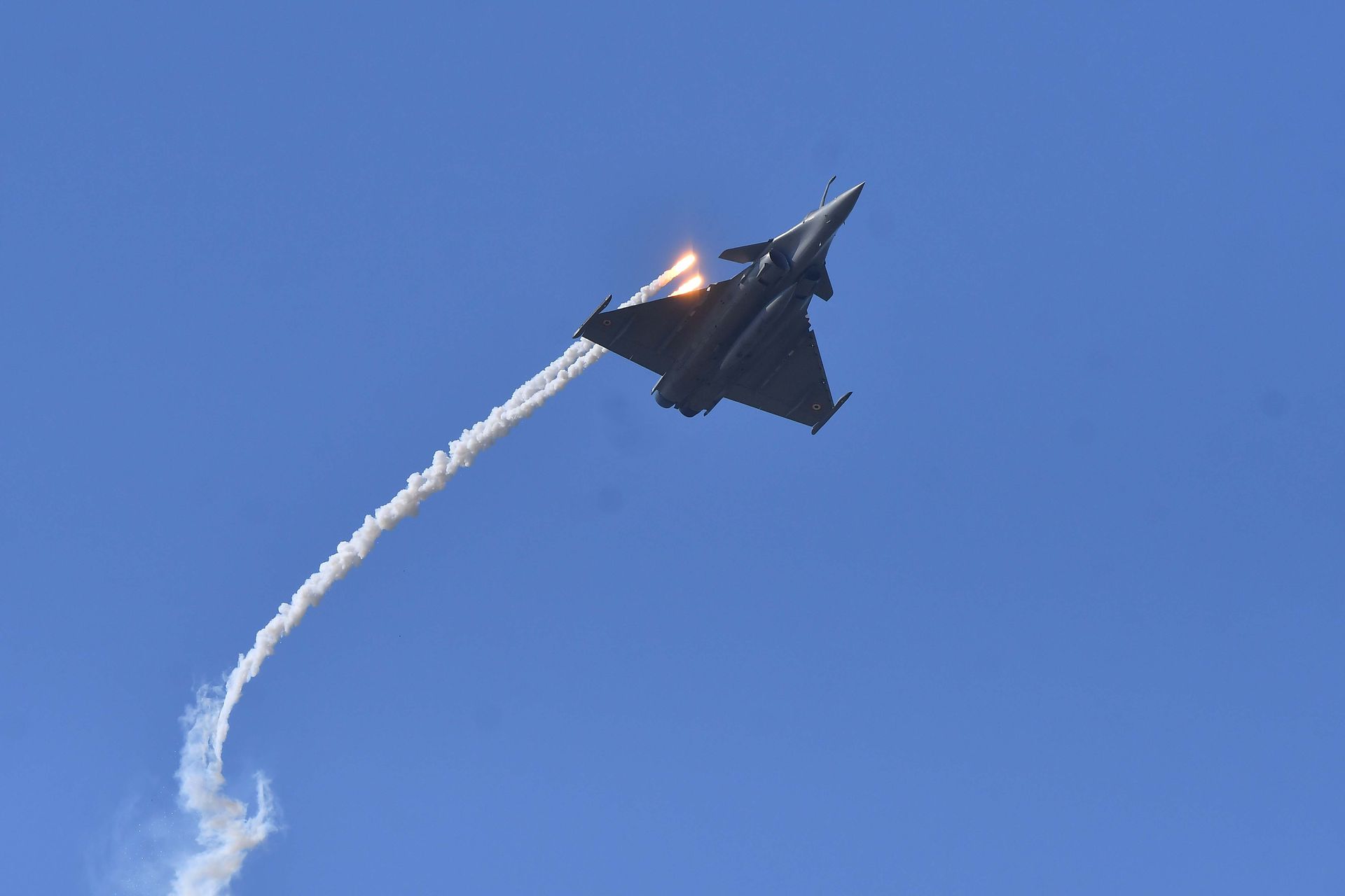 Trump's Defeat in India: Over 100 Machines Purchased from Another Powerhouse - News Directory 3