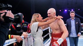 Gorące uściski i pocałunki od żony. "Diablo" uporządkował w końcu swoje życie rodzinne