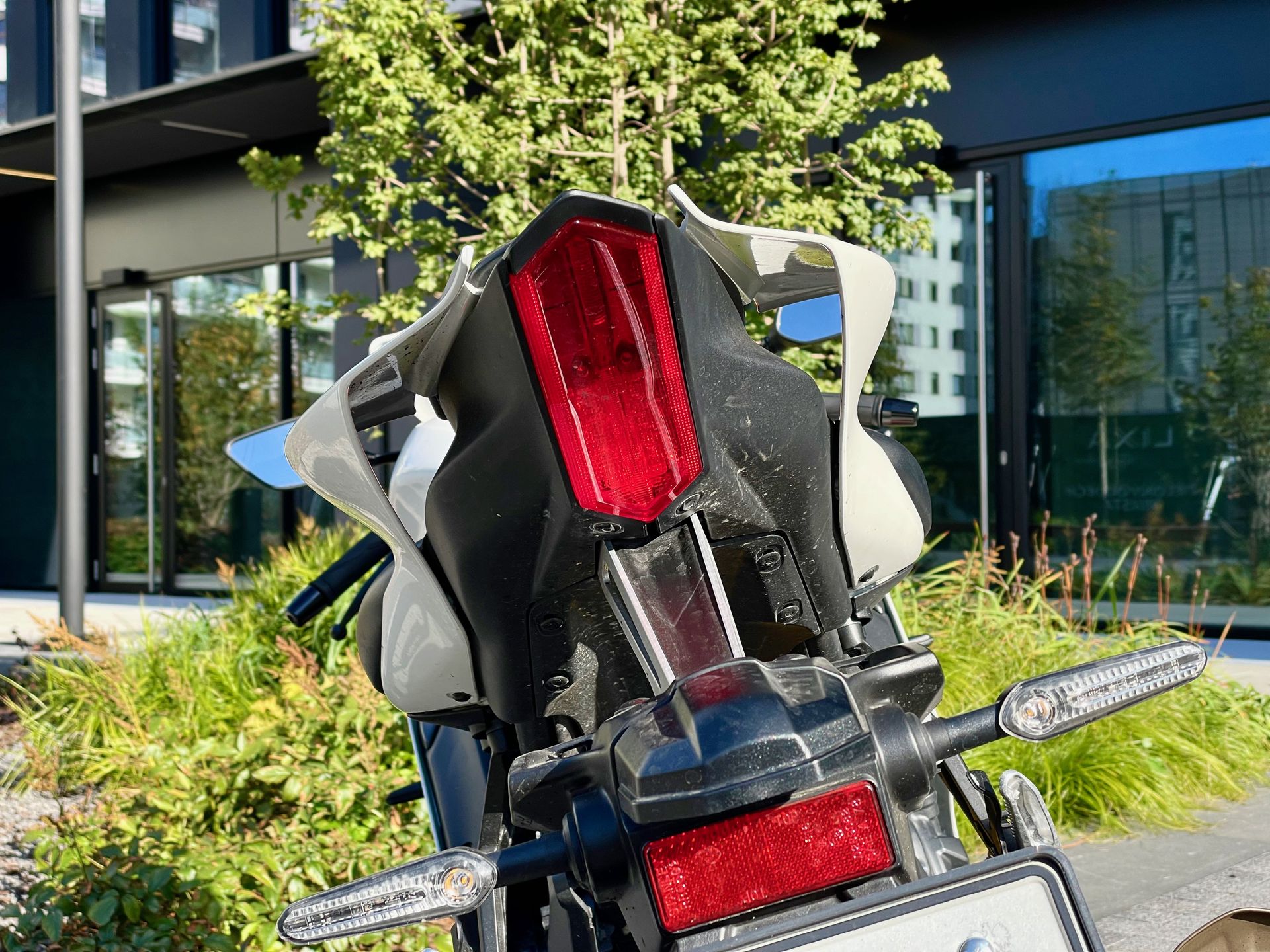Yamaha R7