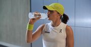 "Hydrate for Great Moments" - nowa kampania OSHEE z Igą Świątek