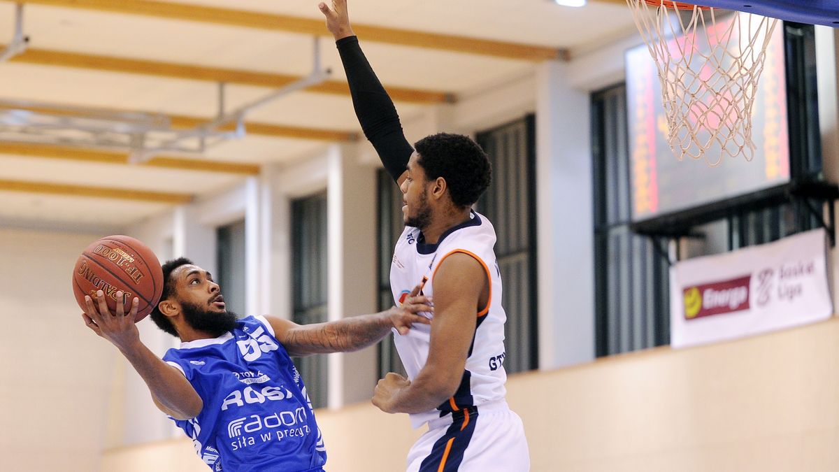 Newspix / Norbert Barczyk / PressFocus / Na zdjęciu: Ryan Harrow i Jonathan Williams