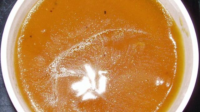 Sos pieczeniowy (do kupienia gotowy do spożycia)