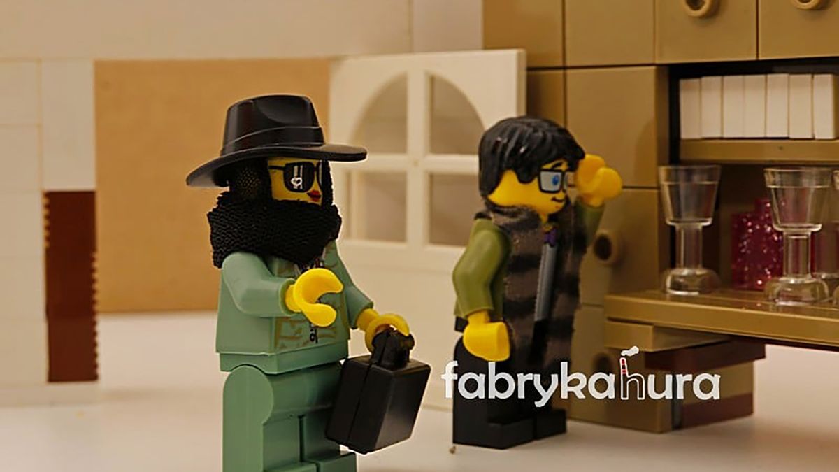 Dorosłe fanki LEGO odtwarzają na zdjęciach legendarne polskie filmy. Robią to doskonale! 1