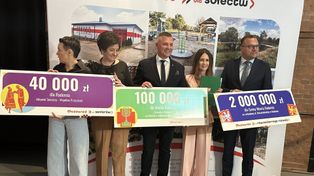 Radom: Samorząd Mazowsza dołożył się do przebudowy ulicy Bernardyńskiej i parkingu przy szpitalu w Radomiu