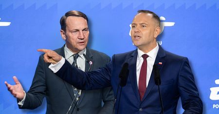 Teraz Sikorski odpowiedział. "Dlaczego pańscy ludzie donosili"