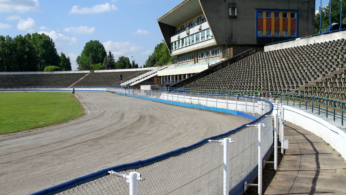 WP SportoweFakty / Krzysztof Porębski / Stadion Śląska Świętochłowice.