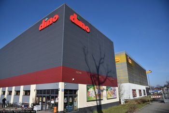 Dino i Biedronka. Oto kto otworzył więcej sklepów w 2025 roku