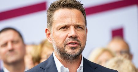 Ataki w Warszawie. Trzaskowski podjął decyzję