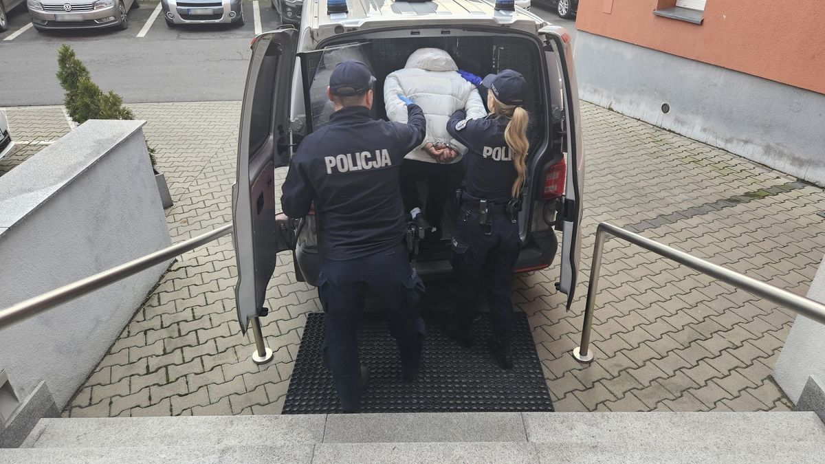 Jechał autem kolegi. Był poszukiwany