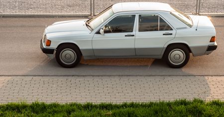 Mercedes 190 W201 - jazda youngtimerem [cz. 17]