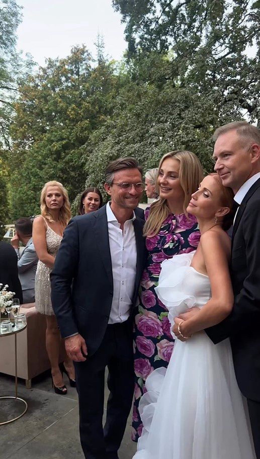 Katarzyna Zielińska PONOWNIE WZIĘŁA ŚLUB! Pokazała, co działo się przed kościołem (ZDJĘCIA)