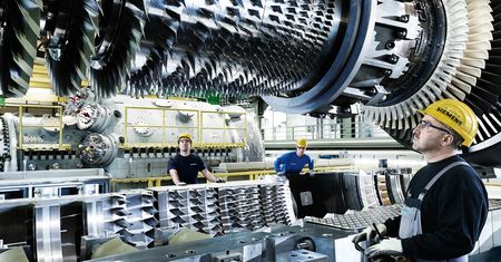 Mercedes zamiast robota? Innowacje po polsku