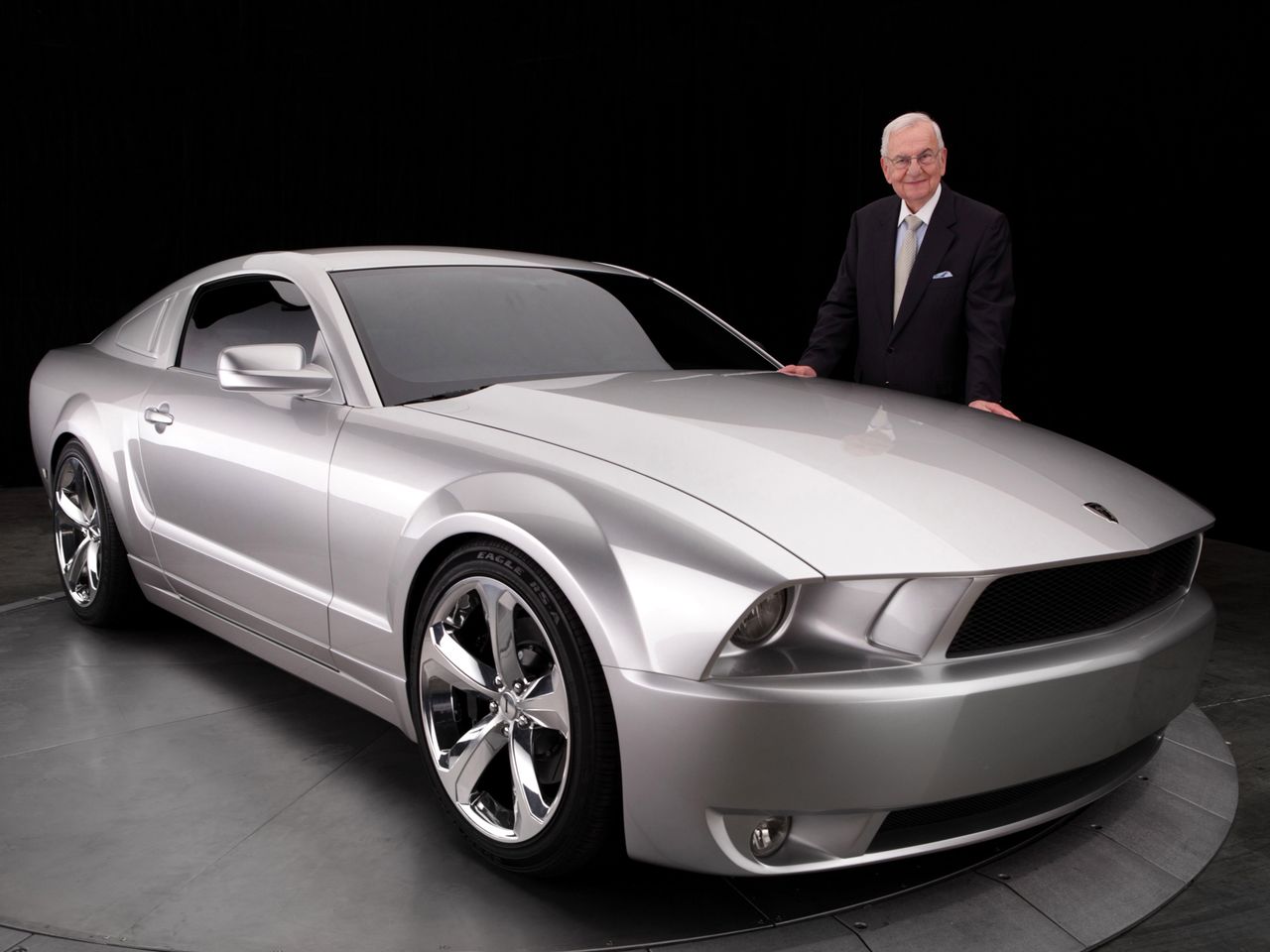 Ford Mustang Iacocca 45th Anniversary Edition