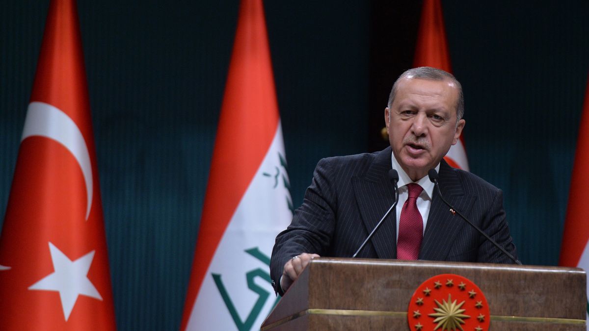 Erdogan dogadał się z Katarem. Decyzją emira Katar ma wesprzeć gospodarkę turecką