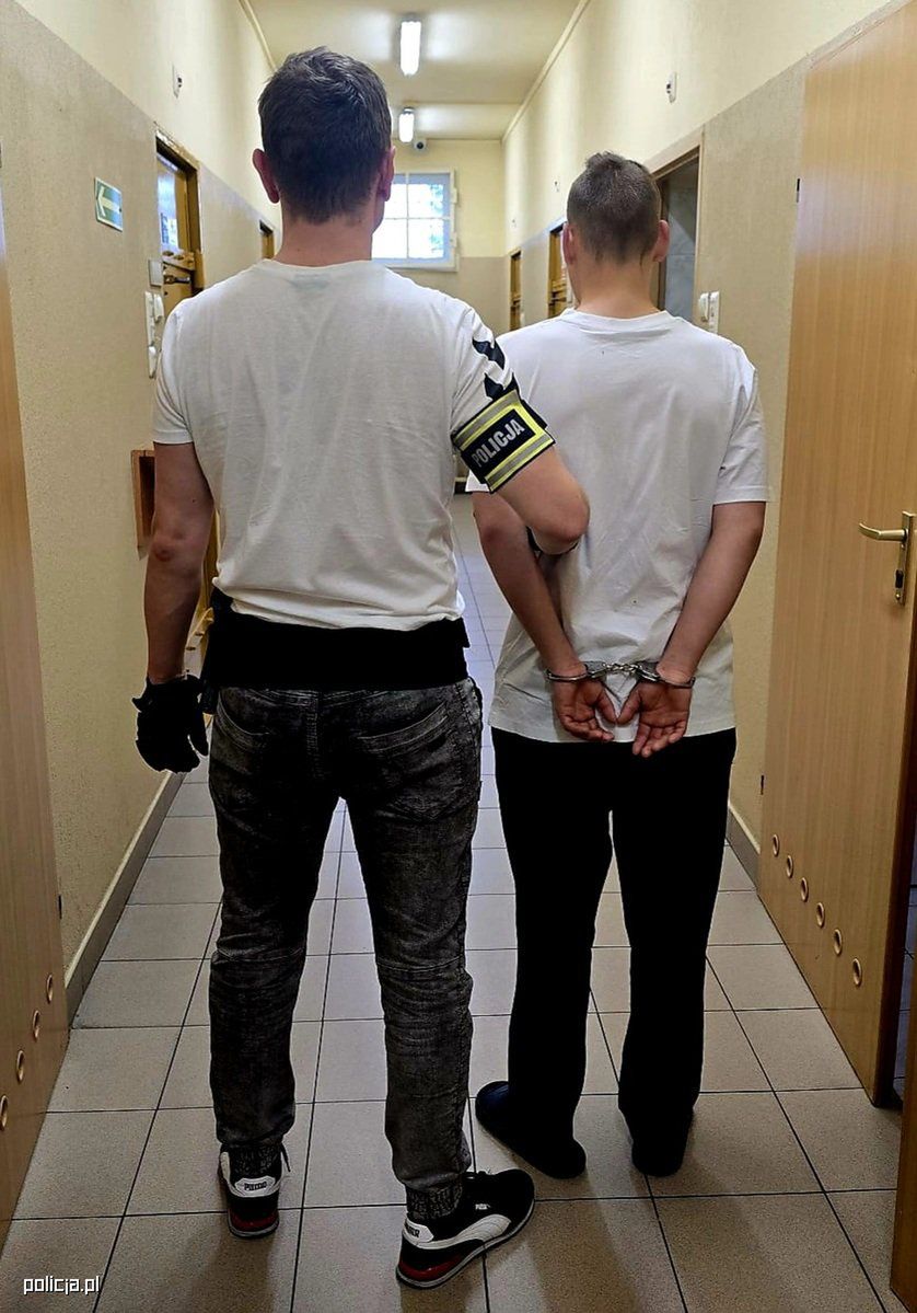 Z kina prosto do aresztu – brawurowa akcja rawskiej policji po nocnym włamaniu