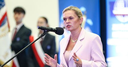 Ile zarabia Nowacka? Wszystko pokazała w oświadczeniu