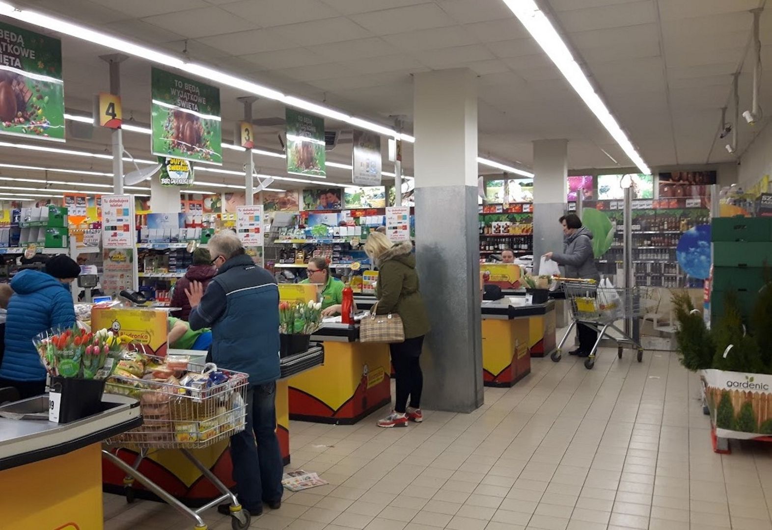 Biedronka, Lidl i Żabka pod lupą UOKiK. Marketom grożą surowe kary