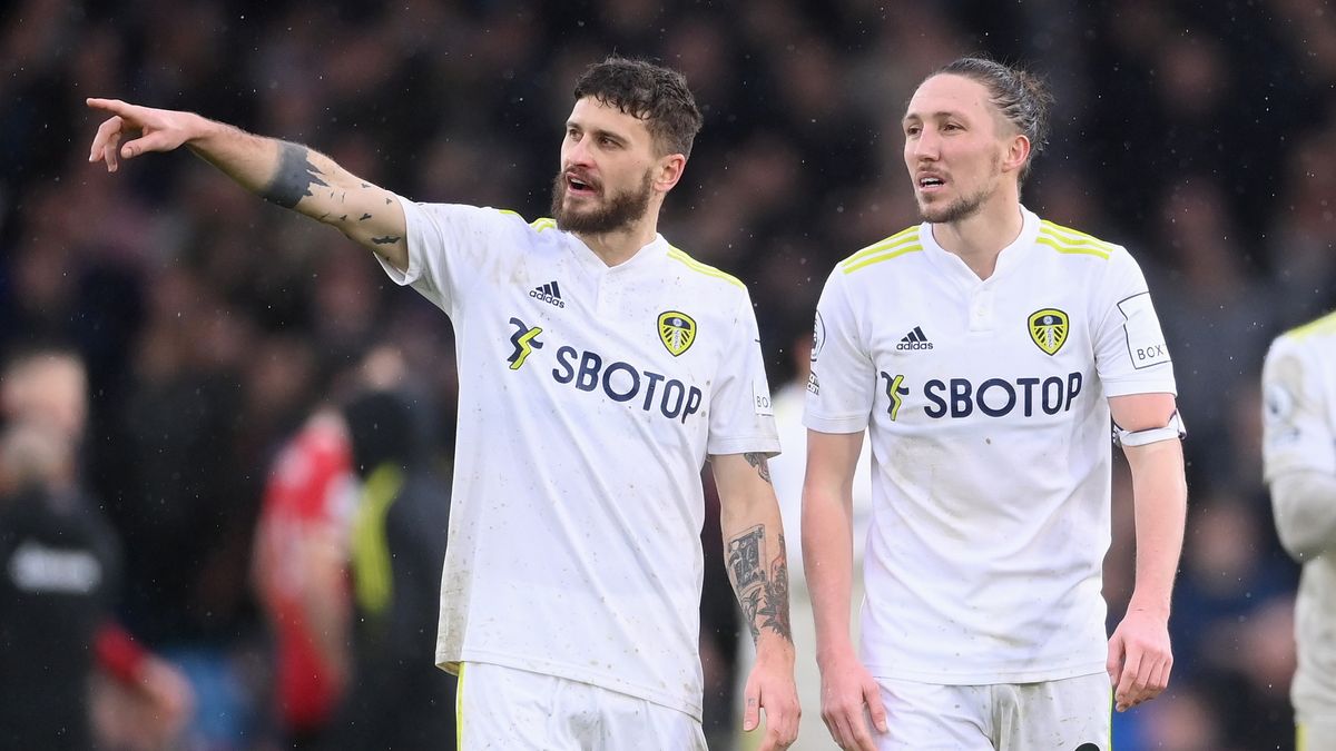 Getty Images / Laurence Griffiths / Na zdjęciu: Mateusz Klich (z lewej) i Luke Ayling