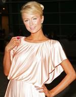 Paris Hilton uczy się śpiewać