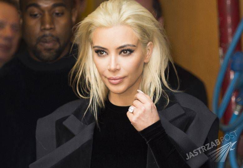 Kim Kardashian w blondzie nie wszystkim się podoba. A jak w jasnych włosach wyglądałyby jej siostry i matka? [zdjęcie]