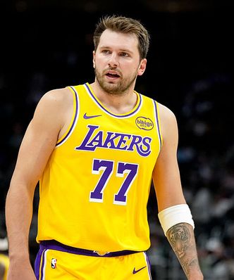 Luka Doncić podjął ważną decyzję. Wyjechał z USA