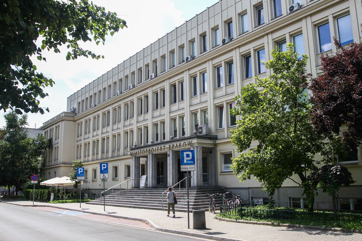 Budynek Miastoprojekt przy ul. Kraszewskiego 36 w Krakowie. To tu znajduje się Regionalna Izba Obrachunkowa