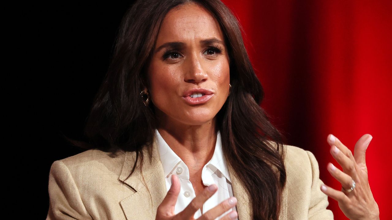 Wino Meghan Markle "szorstkie jak pacha budowlańca"? Brytyjskie media nie mają litości