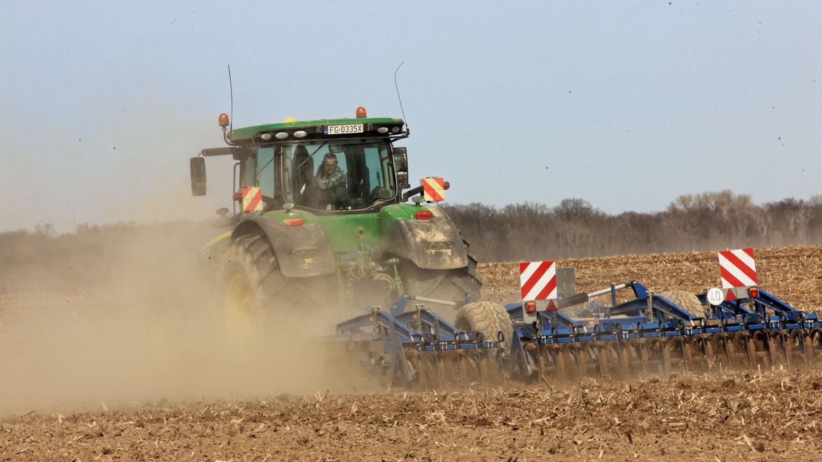 W tym roku zwrot podatku akcyzowego dla rolników ustalony został w wysokości 1 zł do litra  oleju napędowego
