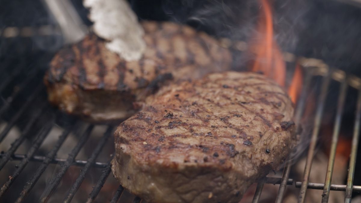 Tych produktów lepiej nie wrzucać na grilla