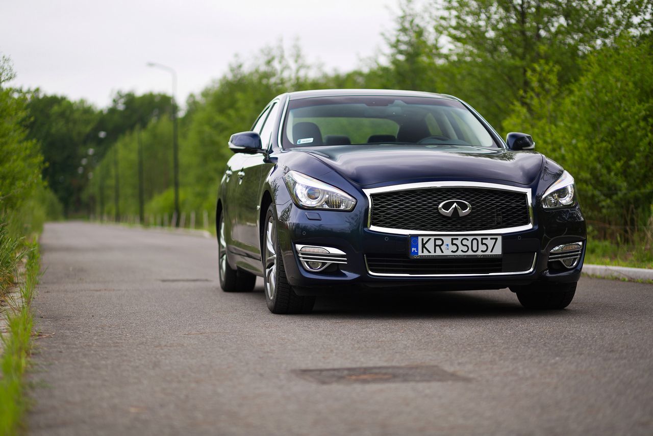 Infiniti Q70 3.5 Hybrid Premium Tech – test [wideo]