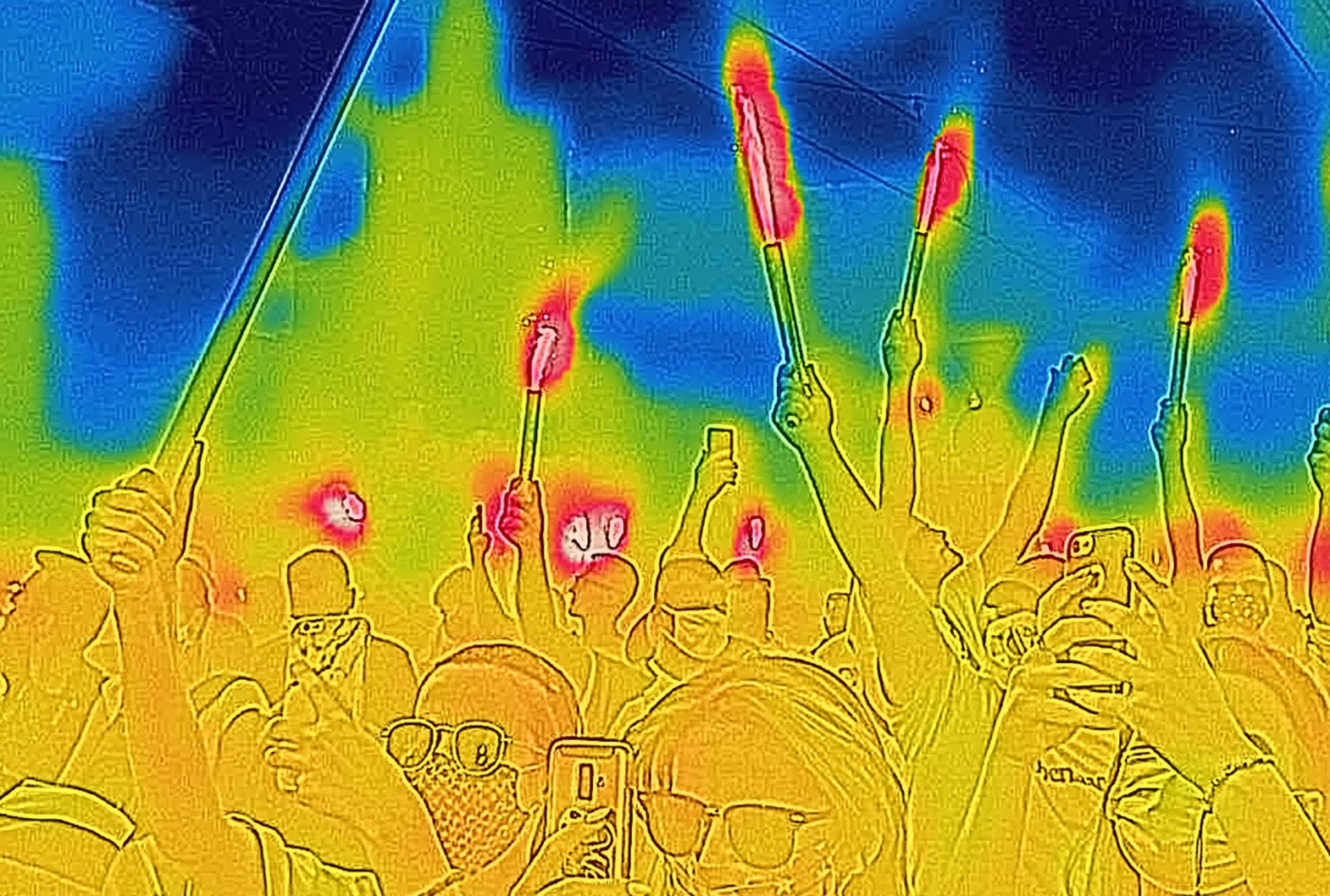 Piotr Tracz fotografował pandemię kamerą termowizyjną. Pokazał prawdziwy niepokój 10