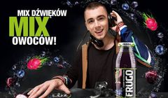 Kamil Bednarek miksuje z „naowocowanym” Frugo (wideo)