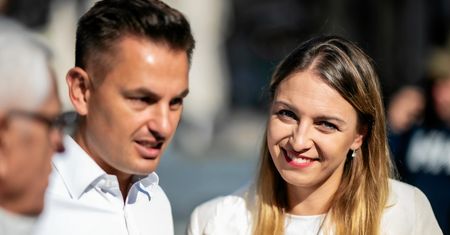 Przejrzeli listę wydatków małżeństwa polityków. Oto co kupili do biur