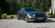 Pierwsza jazda: Mercedes Klasy E po liftingu - Niemcy promują hybrydy, ale w tym wypadku wezmę największego diesla