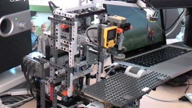 Frezarka zrobiona z LEGO? [wideo] 1