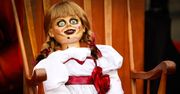 Lalka Annabelle wyrusza w drogę. Internauci oburzeni