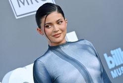 Sukienka Kylie Jenner z worka na śmieci. Ten trend podbił Instagram