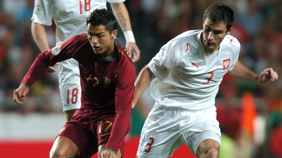 Cristiano Ronaldo (L) i Grzegorz Bronowicki (P)