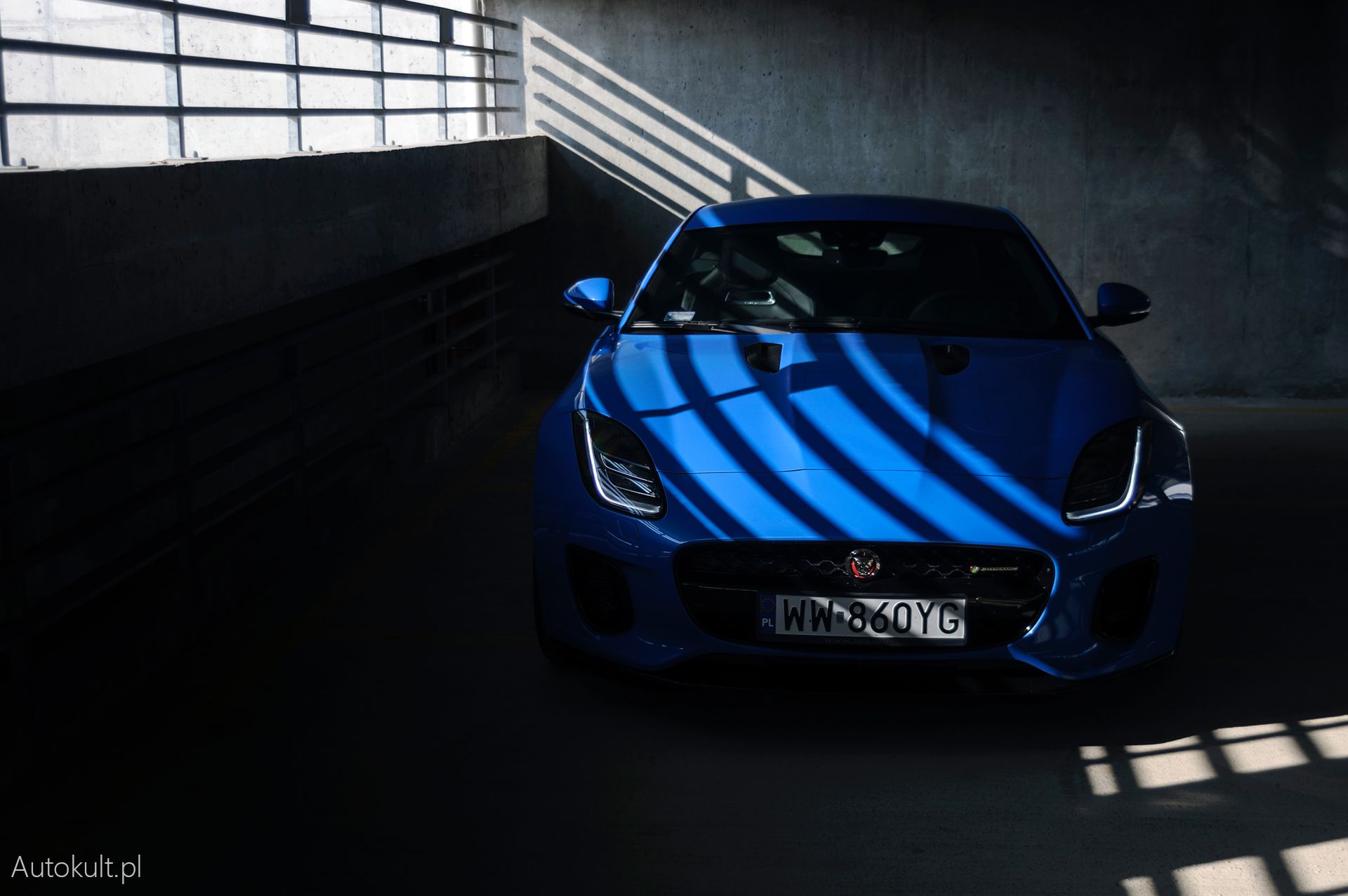 Jaguar F-Type P300