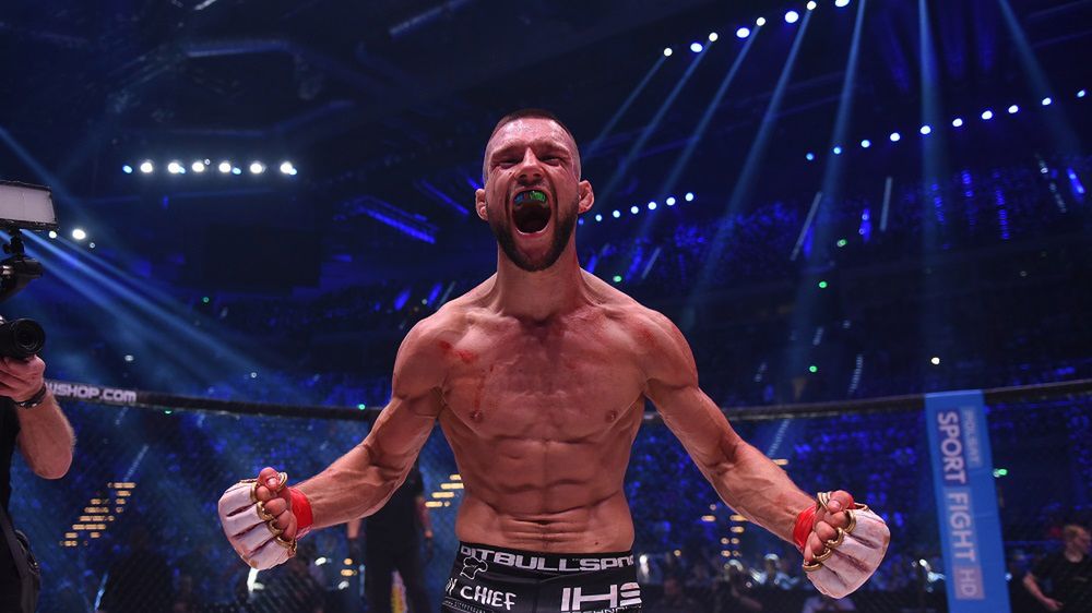 Materiały prasowe / KSW / Na zdjęciu: Mateusz Gamrot po wygranej na KSW