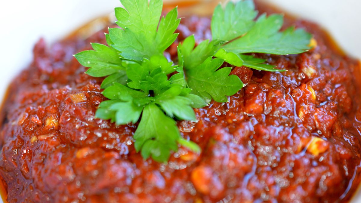 Bałkańska pasta z pomidorów i papryki