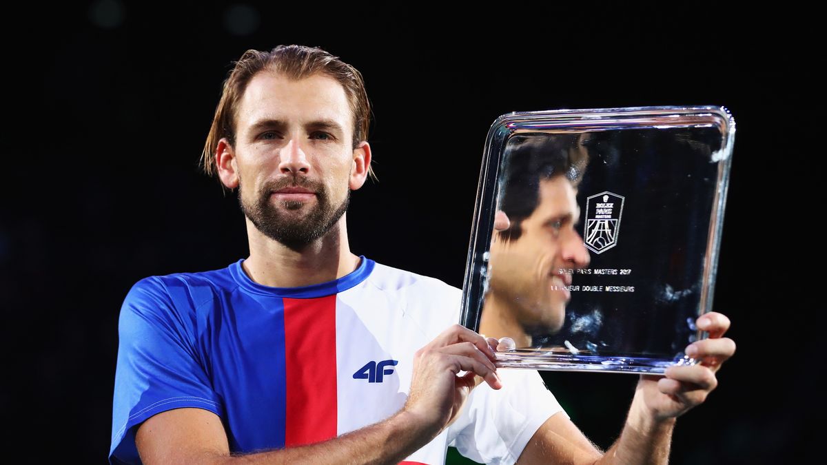 Getty Images / Dean Mouhtaropoulos / Na zdjęciu: Łukasz Kubot, zwycięzca turnieju Rolex Paris Masters 2017 w grze podwójnej