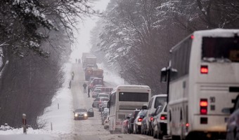 Zima w Polsce. Ciężrówki nie mogą wjechać na Słowcję