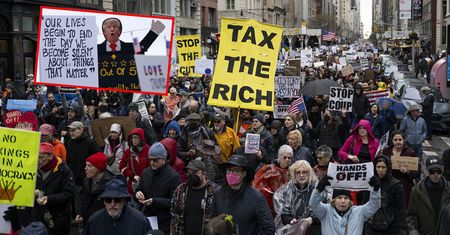 Tłumy wyszły na ulice na całym świecie. Tak sprzeciwiają się Trumpowi