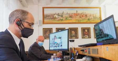 Nie tylko prezydent Lublina zarobi więcej. Miejscy radni również z podwyżkami. Jakie to kwoty?