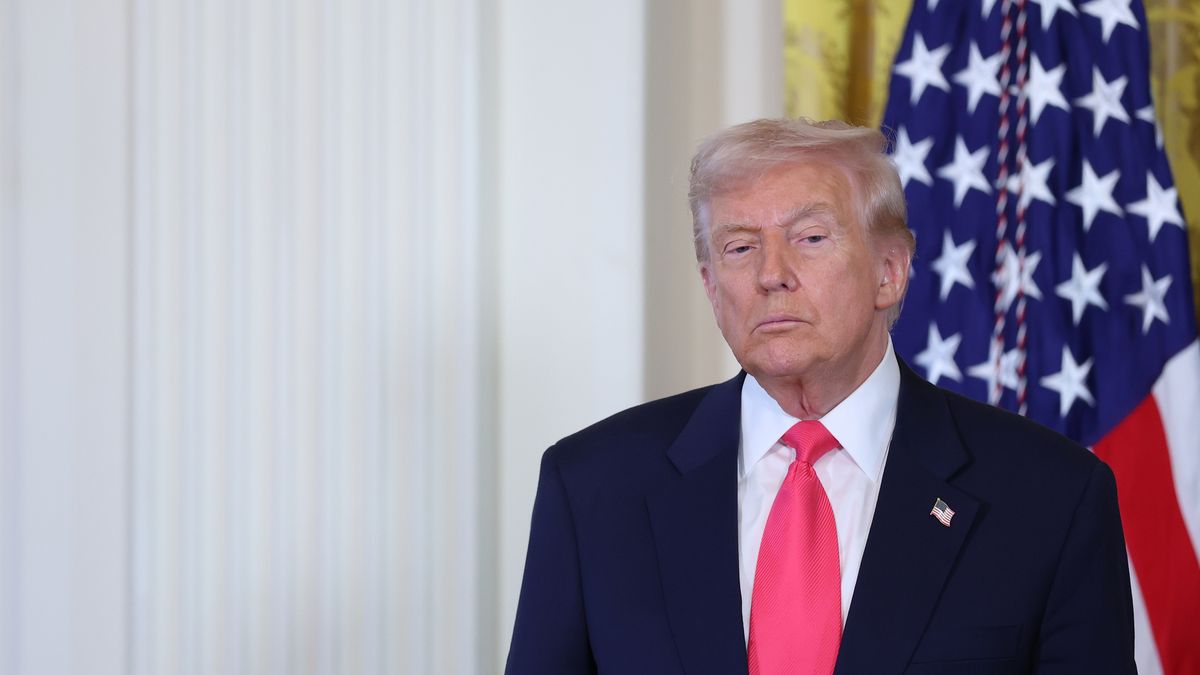 Notowania Donalda Trumpa spadają