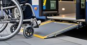 Legnica: 9-osobowy mikrobus trafił do Domu Pomocy Społecznej