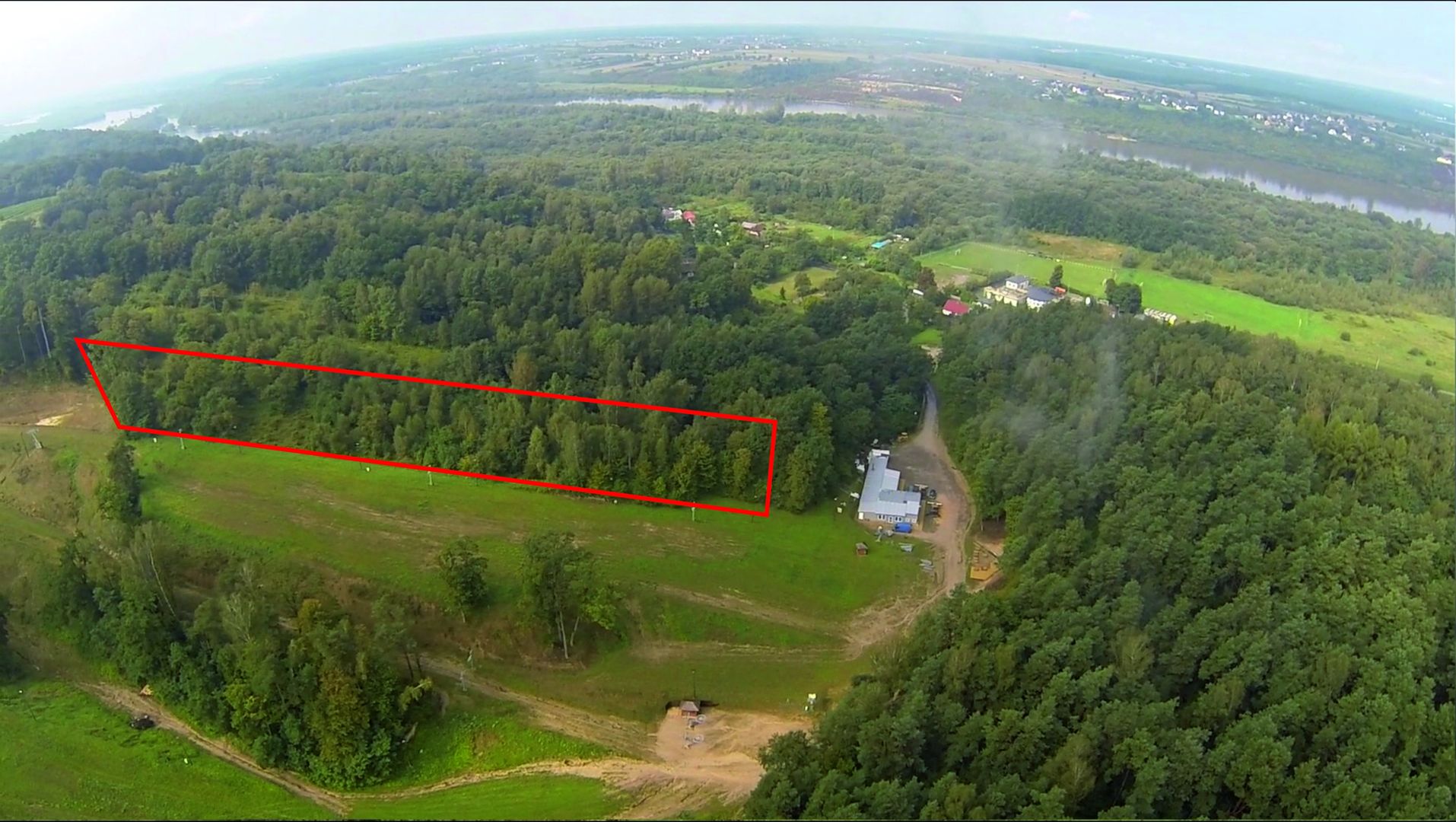 Działka numer 69 położona obok wyciągu w Kazimierzu Dolnym